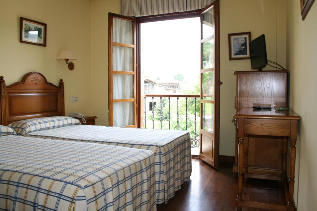 Hotel Valle Las Luinas Сото-де-Луинья Номер фото