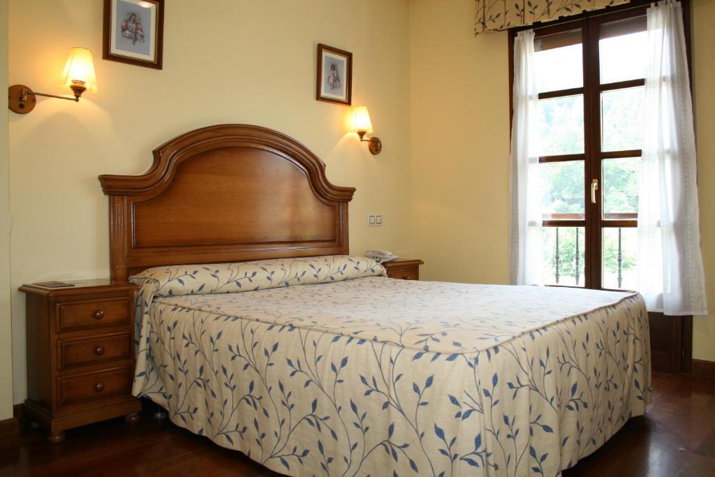 Hotel Valle Las Luinas Сото-де-Луинья Номер фото