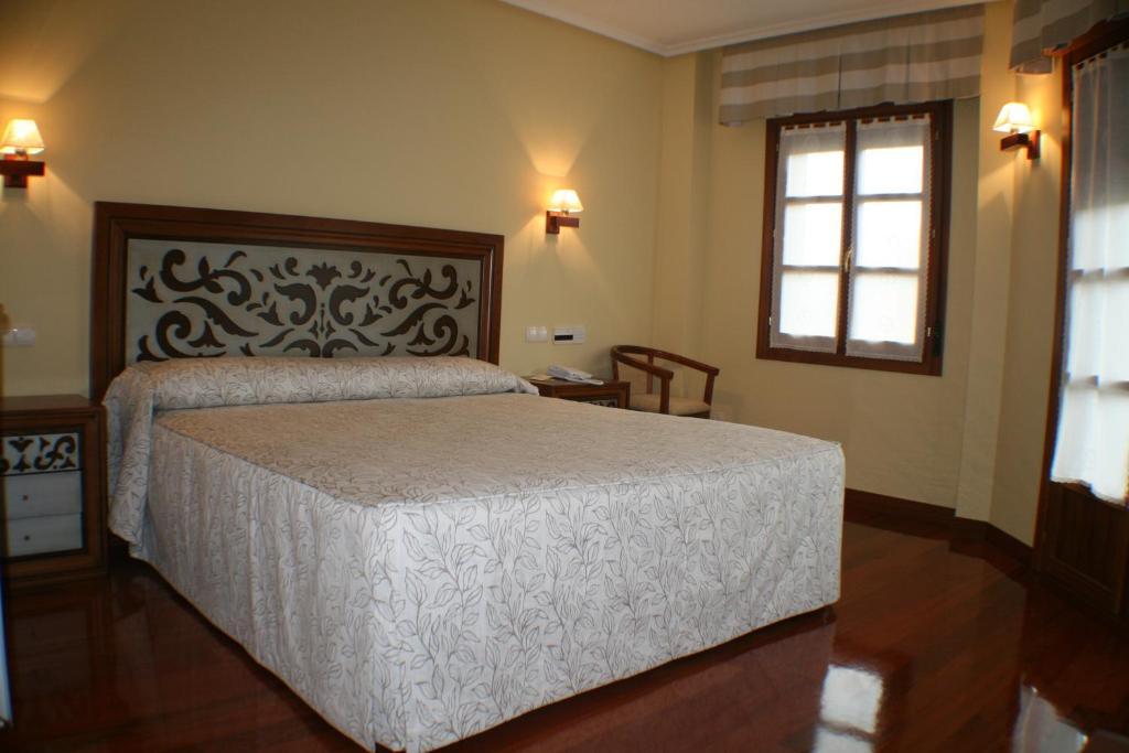 Hotel Valle Las Luinas Сото-де-Луинья Номер фото