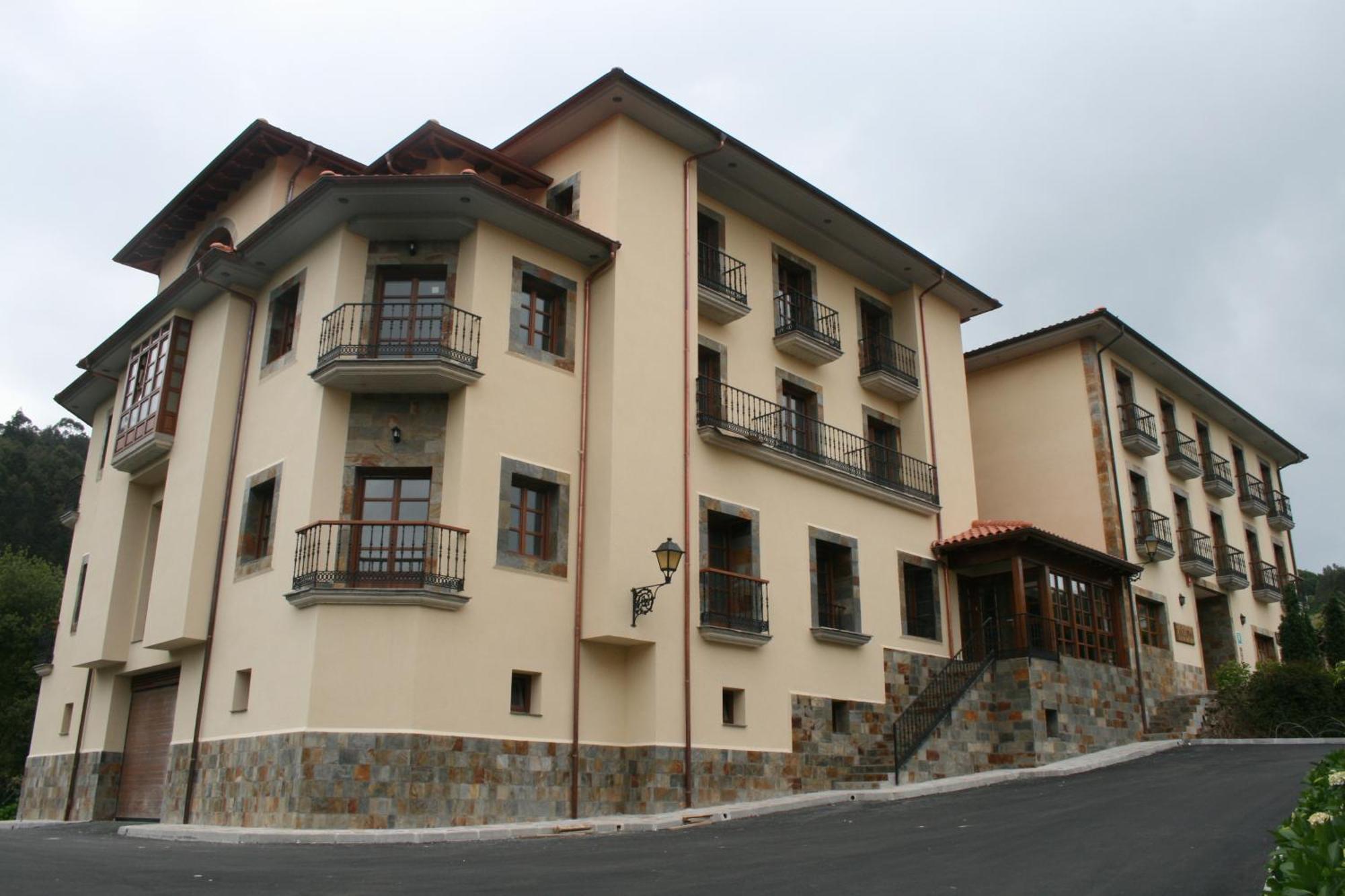 Hotel Valle Las Luinas Сото-де-Луинья Экстерьер фото