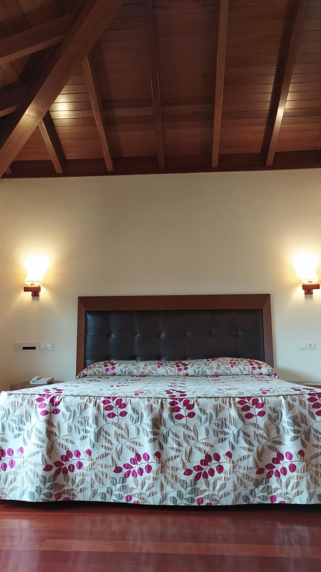 Hotel Valle Las Luinas Сото-де-Луинья Номер фото