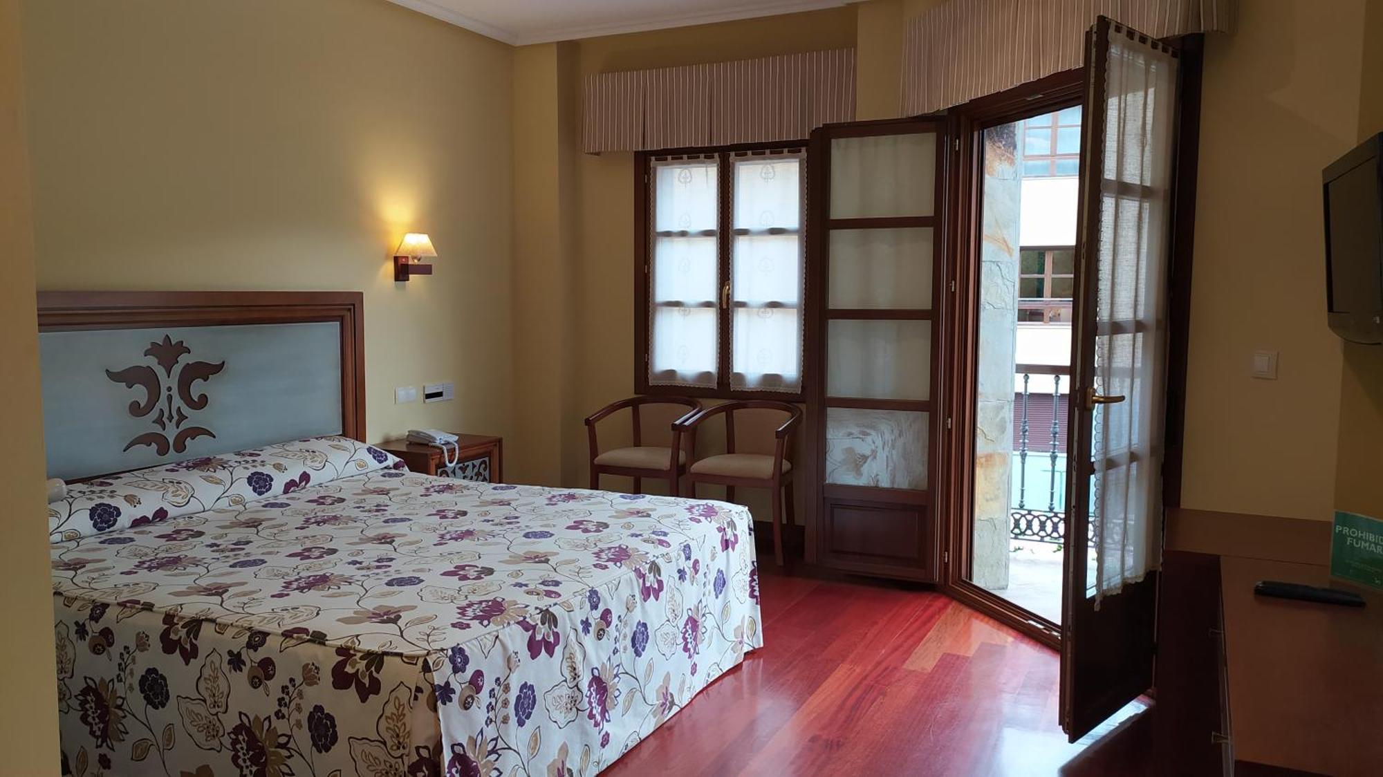 Hotel Valle Las Luinas Сото-де-Луинья Номер фото