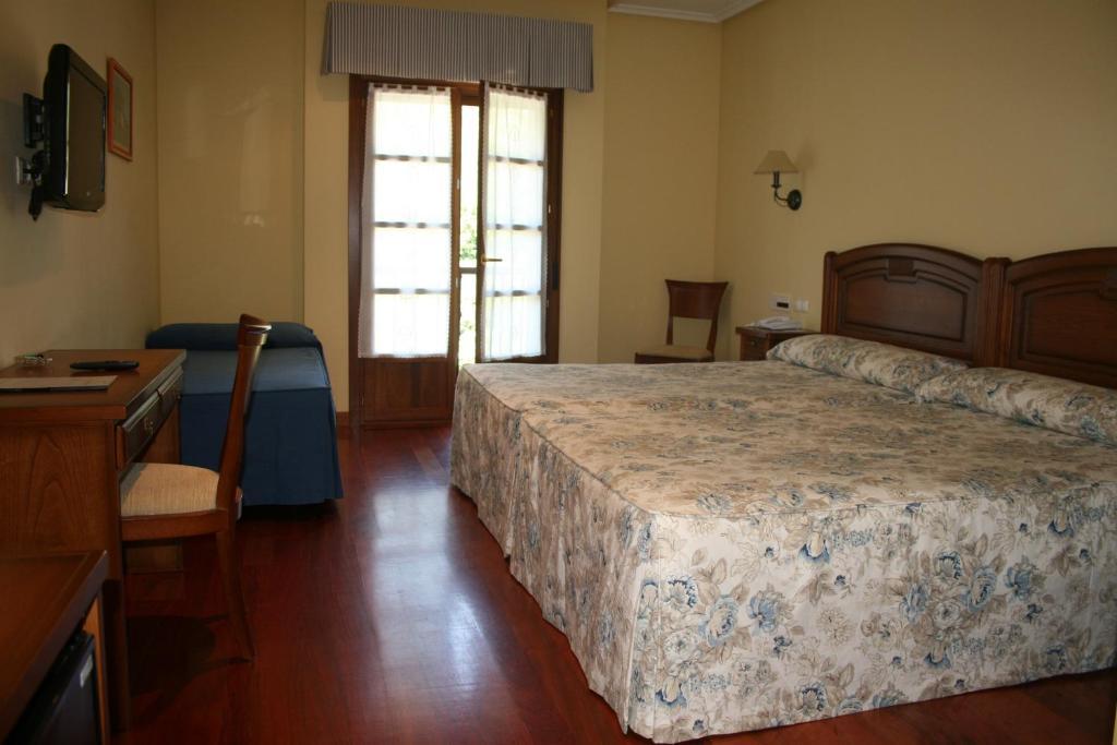 Hotel Valle Las Luinas Сото-де-Луинья Номер фото