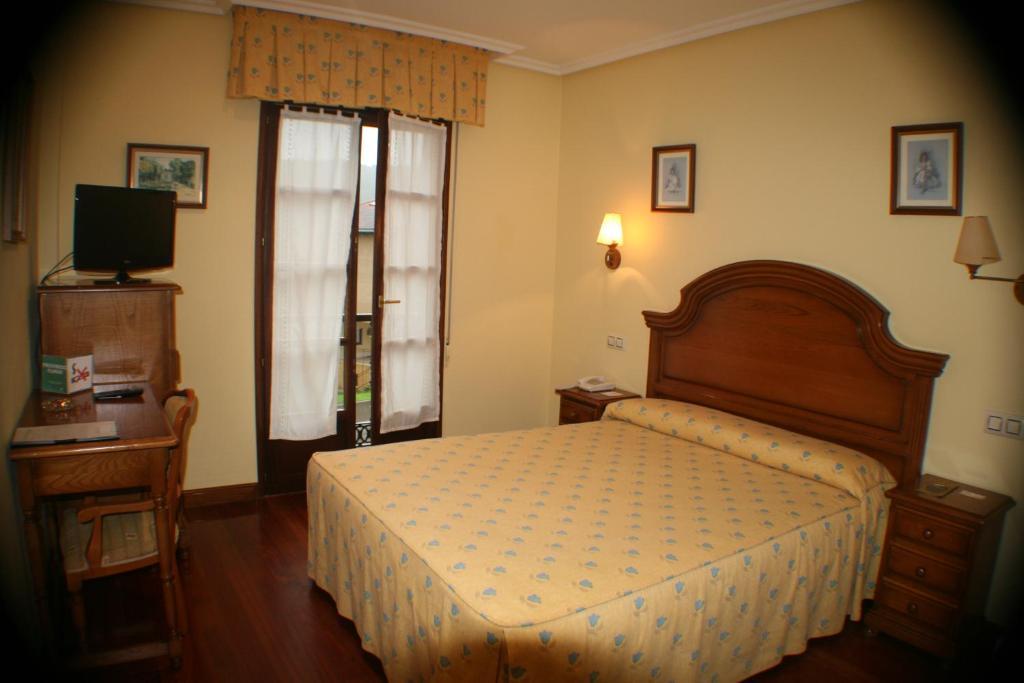 Hotel Valle Las Luinas Сото-де-Луинья Номер фото